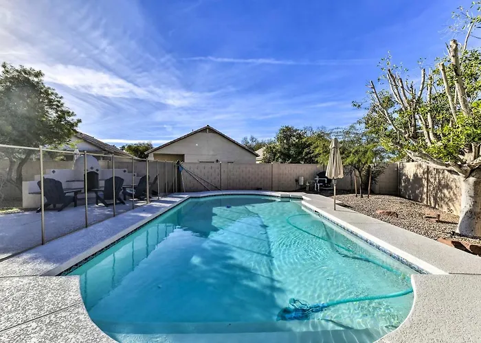 Hotel With Pool Less Than 1 Mi To Town Square! Gilbert